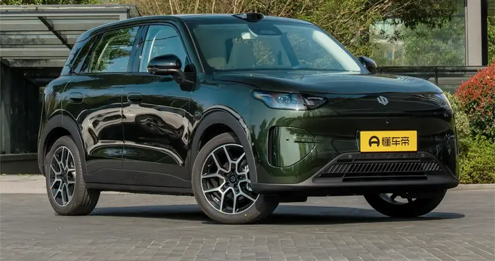 10万内打破常规！零跑A10携激光雷达+505km续航，代步也能有质感