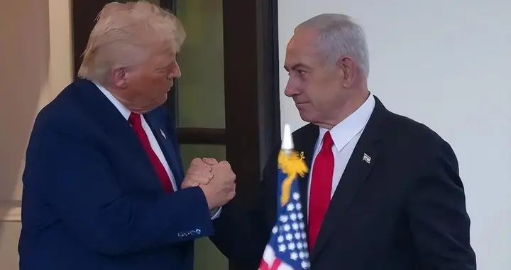 伊朗中计自断臂膀！美以各个击破，三航母压境，德黑兰陷入绝境