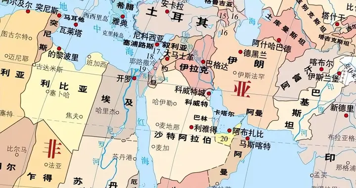 伊朗版东风-15C一弹建功？爱国者阵地被夷平，获赔10架美国大飞机
