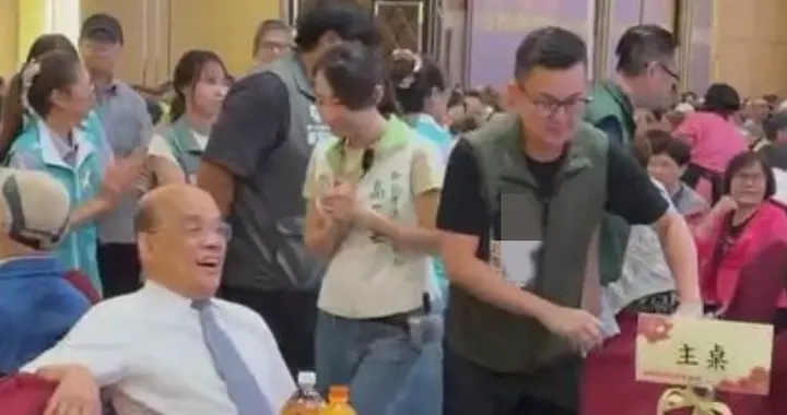 苏巧慧这回躲不过去了，苏贞昌又一丑闻曝光，朱立伦方面回应来了