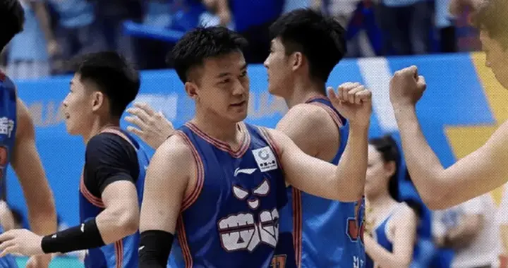 时隔580天终于赢球！四川男篮拼了，终结47连败！