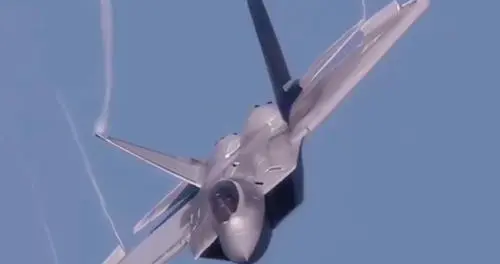 歼-20悄越台岛，美媒一语道破：统一大势无人能挡。台独梦碎了！