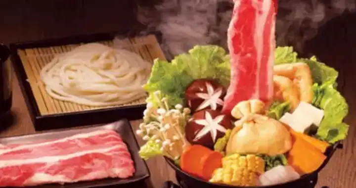 开的没有倒得多，旋转小火锅为啥会没落？