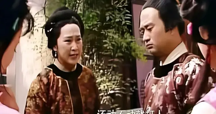 薛姨妈为何要卖香菱？不是婆媳拌嘴，这是一场商业话语权之争