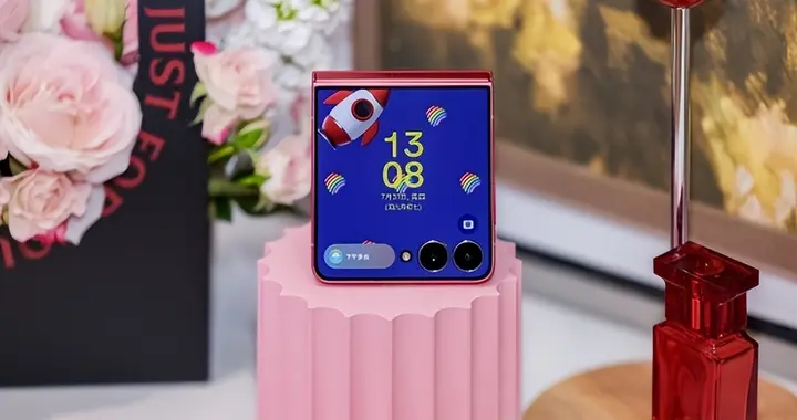 轻装上阵，探索无忧！三星Galaxy Z Flip7为热爱旅行的你量身打造