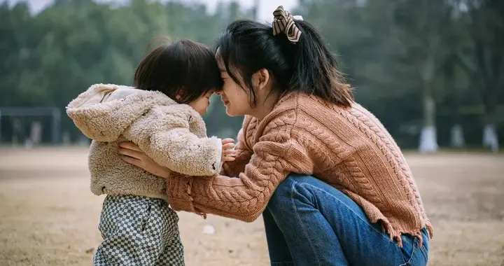 当亲情触碰底线，该往哪里退？