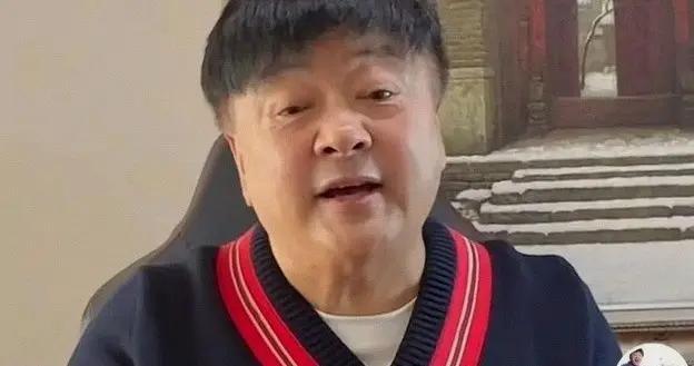 这古镇火了！因5元试帽费，洪剑涛致歉还晒付款记录，网友不买账