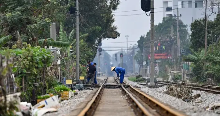 地铁绕开中国承包商，光伏绕开中国上游，两纸公告三天内接连官宣