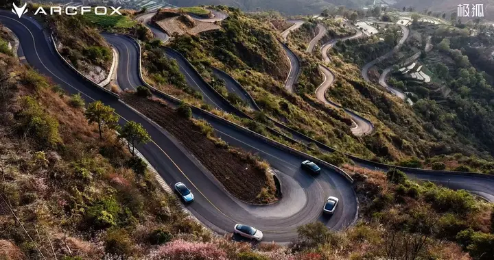 极狐全新阿尔法S5正式上市，解锁绿色出行新体验