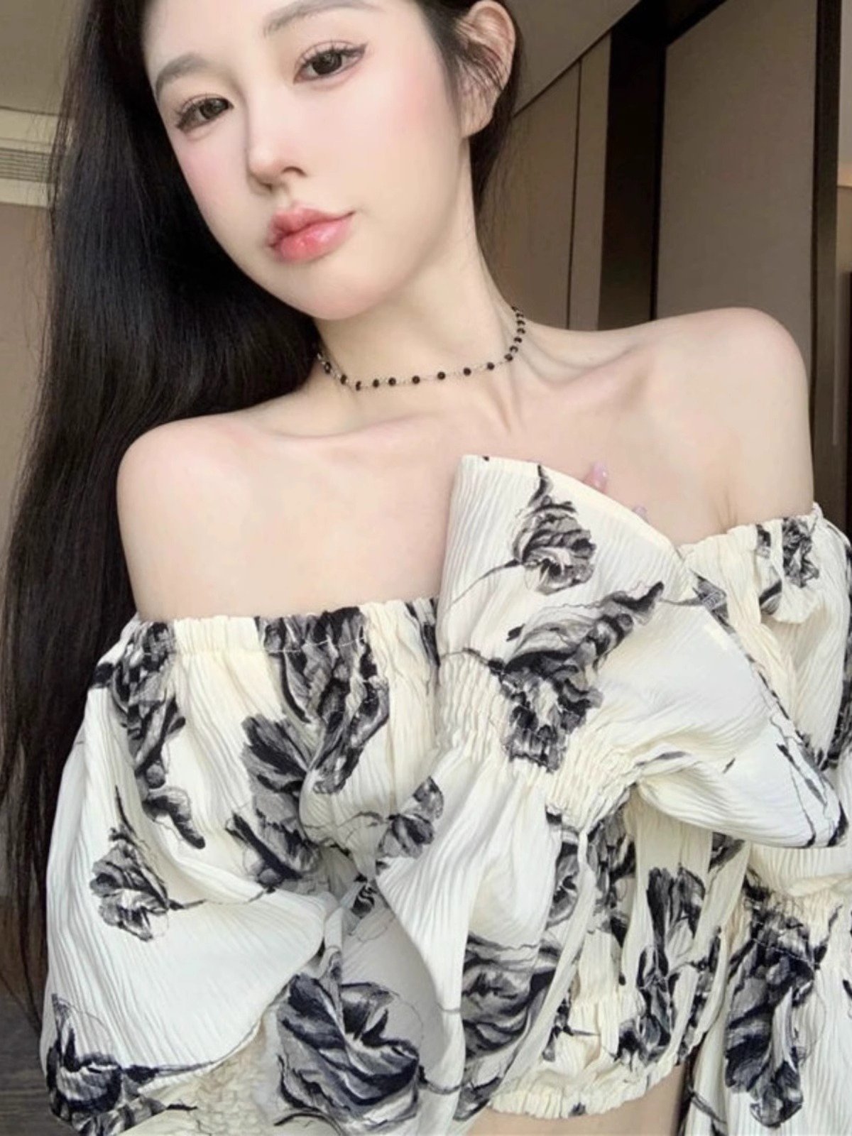 纯欲风性感一字肩衬衫女早秋设计感小众法式