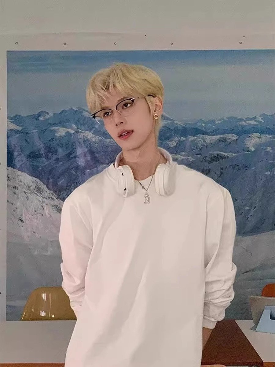 白色小领口长袖t恤男春秋季美式潮流打底衫