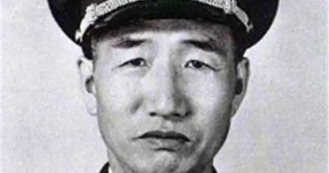 毛泽东给徐向前一封秘信，徐向前眉头紧锁：哪有红军打红军的道理