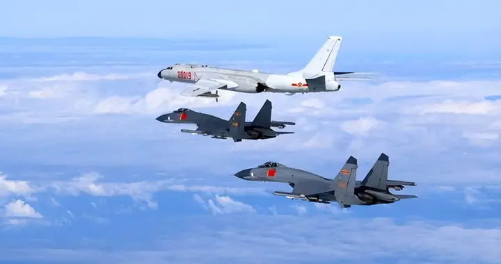 解放军对台军演，蓝营又有三人原形毕露，岛内媒体人一句话亮了