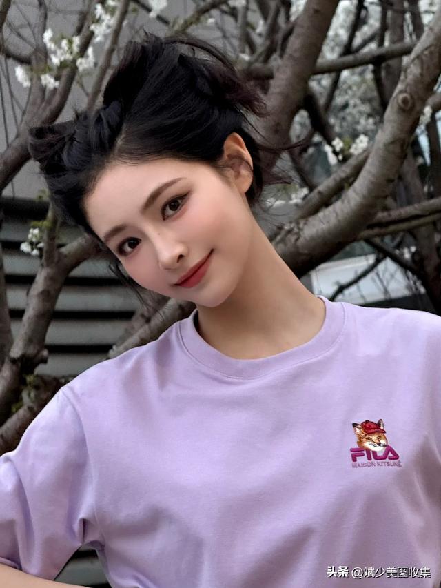 想说些漂亮的话哄你，可是想来想去最漂亮的只有你了