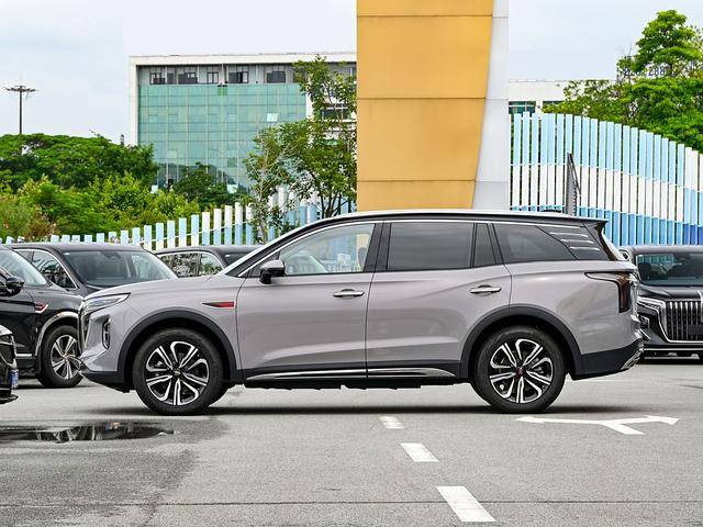 红旗HS7：打破固有印象！不止是国货骄傲，更是实力派SUV？