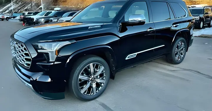 买丰田纠结纯油还是双擎？4步精准抉择！看完不踩坑