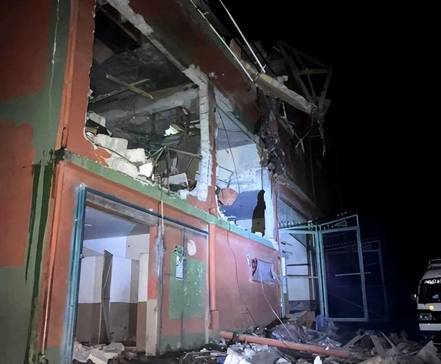 莫迪还不死心，印再度出手，巴境内传来爆炸声，12架无人机被击落