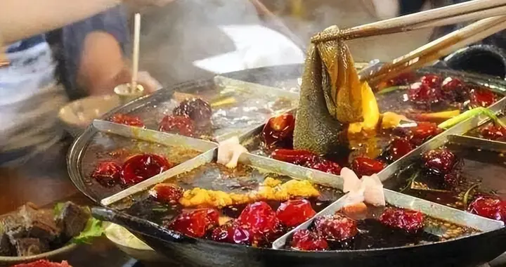 古人也爱火锅？西汉开始已有2000多年历史，“鸳鸯锅”是曹丕发明