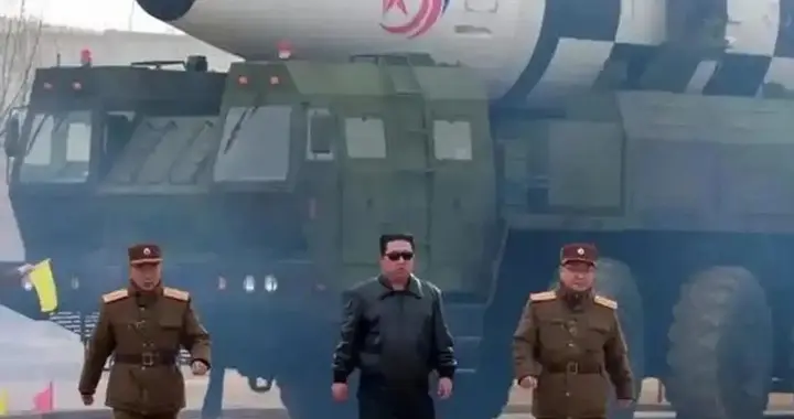 朝韩关系重大转向：朝鲜修宪删社会主义，韩国定性头号敌国