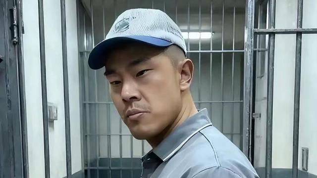 风雪夜归人：金毛埋在荒地，  族里没人送