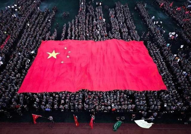 外交部发布重磅视频《不跪》！任你东西南北风，我国决不让步！