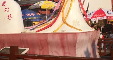 选择复制【野史揭秘】杨贵妃未在马嵬驿自尽？真相竟隐藏在日本！