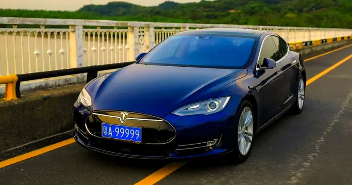 未来汽车市场，纯油纯电插混三分天下，还是纯电“一统江山”？