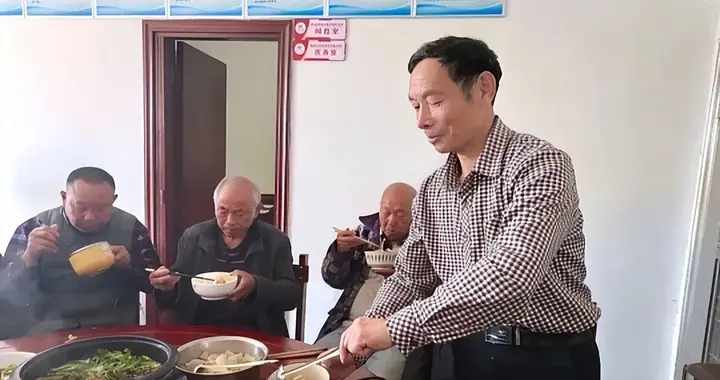“吃饭八分饱”被推翻了？专家：过了54岁，吃饭尽量要做到这7点