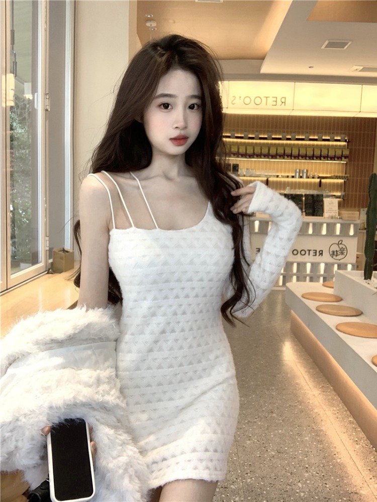 纯欲辣妹白色针织吊带连衣裙女