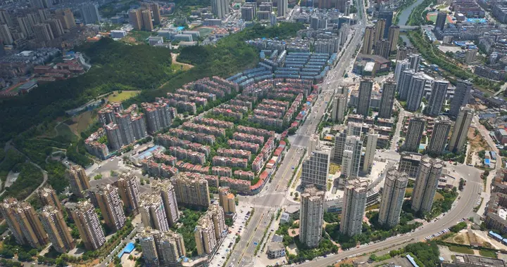 被称为四川“最标准地级市”的南充，为何总被绵阳、宜宾抢风头？