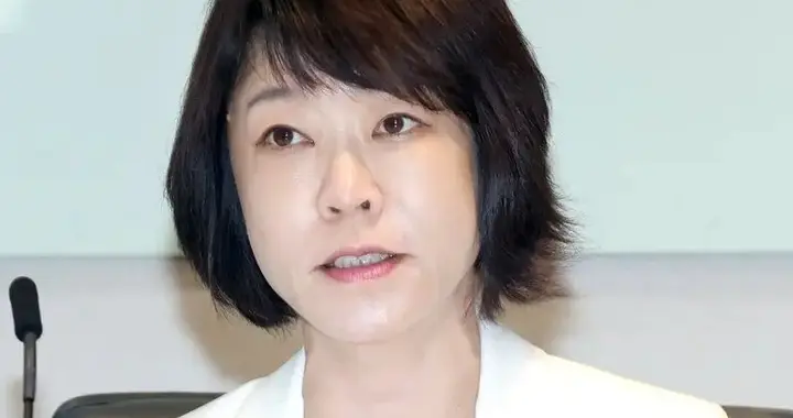 呜呼！53岁颜慧欣骤然离世，生前据传长期受排挤