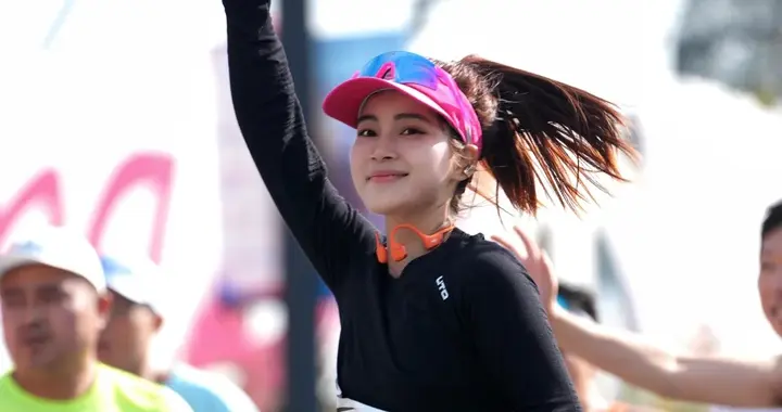 一眼看穿跑步党！这几个“藏不住”的特征，跑没跑过一对比就知道