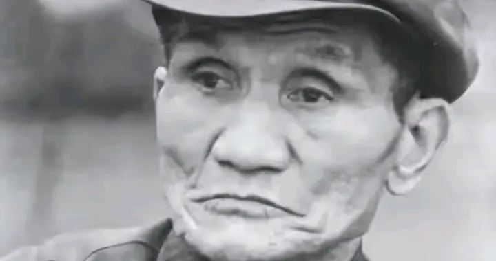 1980年，韩子栋到沈醉家做客，见面之时，沈醉弯下腰给他鞠了一躬