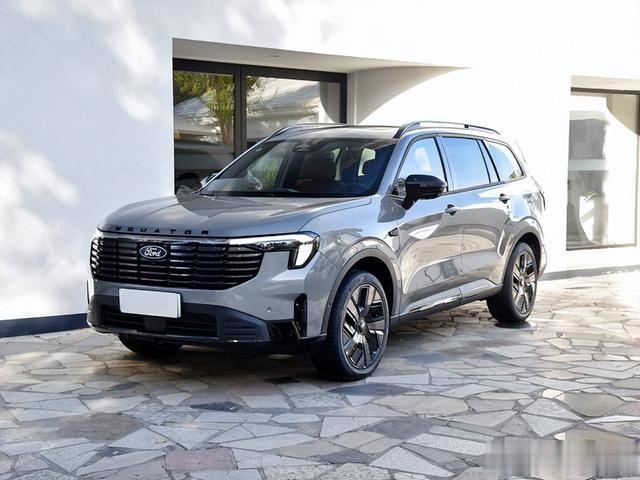汉兰达迎来新对手，车长4920mm油耗4L，入门11雷达，7座中大型SUV