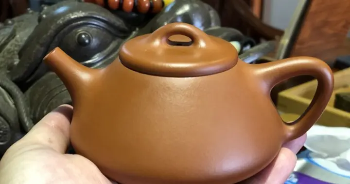 紫砂壶一眼辨全手？行家揭秘：这3个细节藏不住！新手也能秒懂