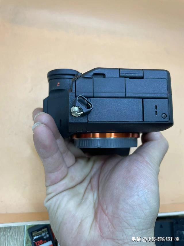 祖传小屏，卷帘大王,8000买的索尼 A7M4避坑