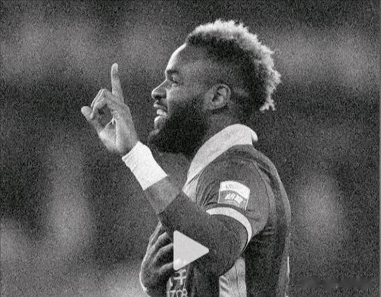 中超外援，从11层高楼坠落不幸身亡，年纪太轻，才28岁