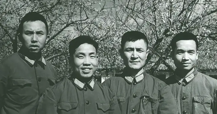 79年解放军围剿封土县，内部混乱何其宗急令部队攻城！