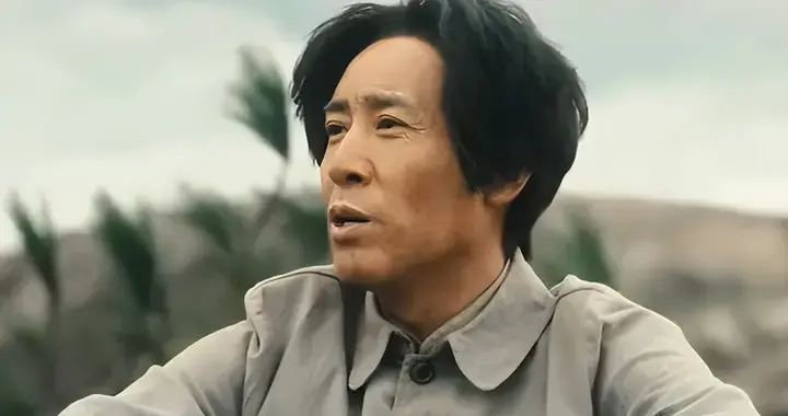 收视破3！《伟大的长征》于和伟减重15斤，男二零宣传杀出重围