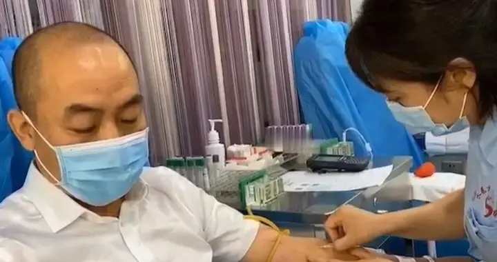始终如一奉献爱心，七年献血累计接近成人身体血液总量