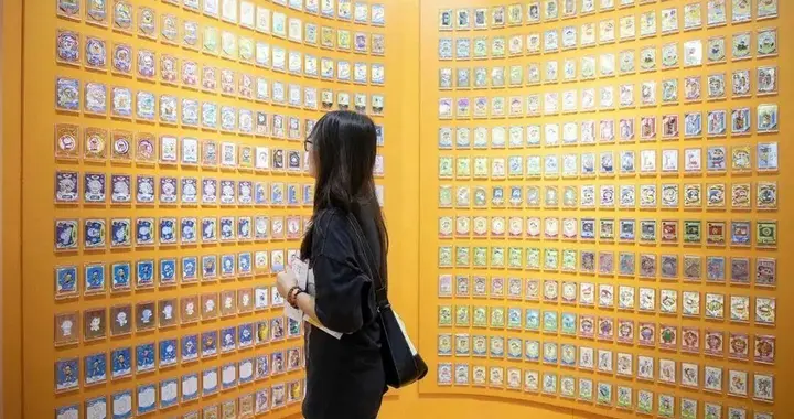 从无人知晓到身家600亿，卡牌创始人在春晚出圈，实力不输刘强东