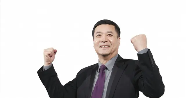 福耀科技大学50名大一新生一入学即被企业“抢光” 校长王树国发声