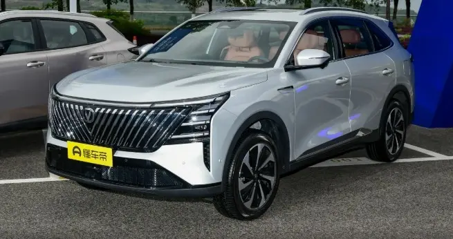 长安CS75 PLUS：油耗低至3毛钱，家用实力派，值得买吗？