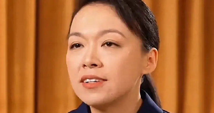他是黎家盈丈夫，放弃事业迁居北京照顾孩子，这才是幕后英雄