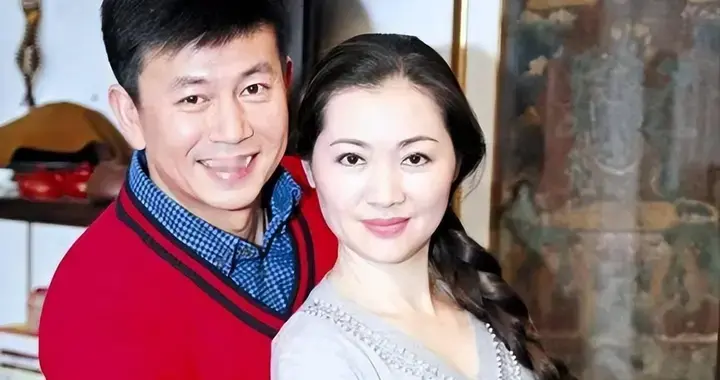 “老戏骨”江柏萱：演渣男上热搜，他娶二婚妻，把继女宠成公主