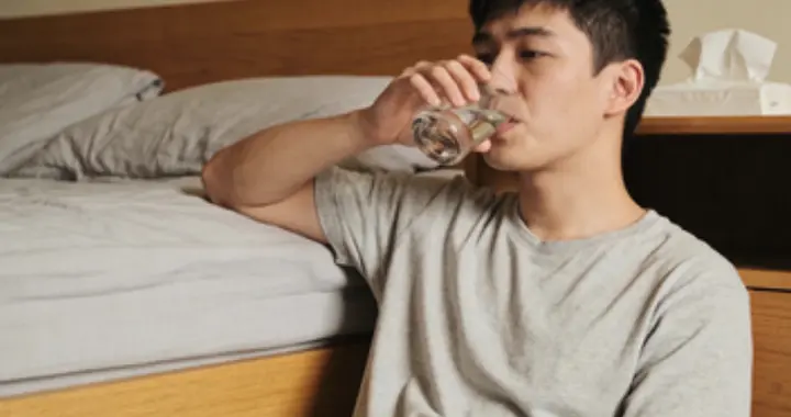 风寒犯肺老是缠着不走？背部热敷这个办法，简单但别小看