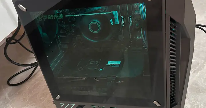 数字媒体技术专业，预算最多 6000 元，选择什么电脑适合？