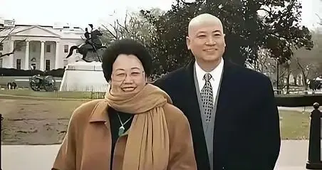 陈丽华这辈子真值，与迟重瑞没有儿女但互相欣赏，女主外男主内