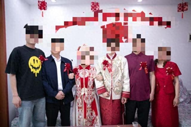 小伙被骗婚骗惨了：陪嫁的存款金条是假的，岳父岳母都是找人演的