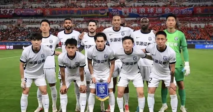 卡迪斯状态火热11球并列射手榜第一，新帅首秀武汉三镇稳扎传控